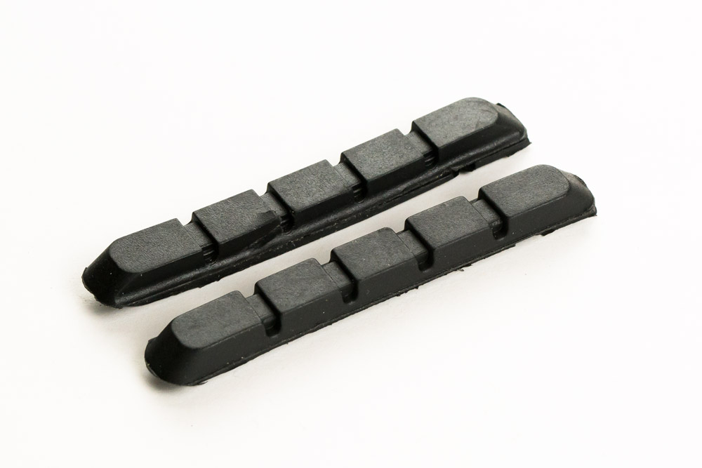 Fékbetét BIKEFUN MTB 72 mm menetes fekete, csak gumi